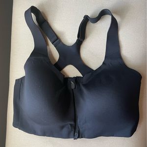 Lululemon take power front zip sports bra 34DD